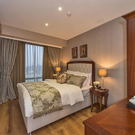 Hotel Four Doors
