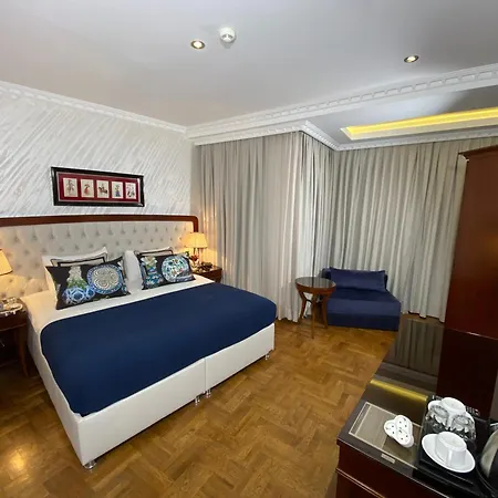 Four Doors Hotel 3*