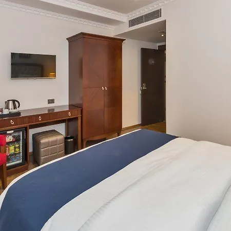 Four Doors Hotel