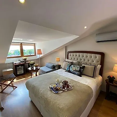 Four Doors Hotel 3*