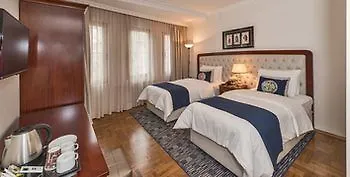 Four Doors Ξενοδοχείο 3*
