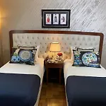 Hotel Four Doors