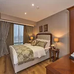 Hotel Four Doors